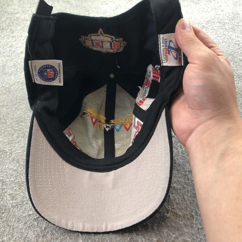 Vintage Denver Broncos Hat Cap Snap Back Mens One Size NFL Super Bowl XXXII